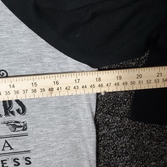 Supernatural Gray and Black Sleeves Size Medium - Picture 9 of 10